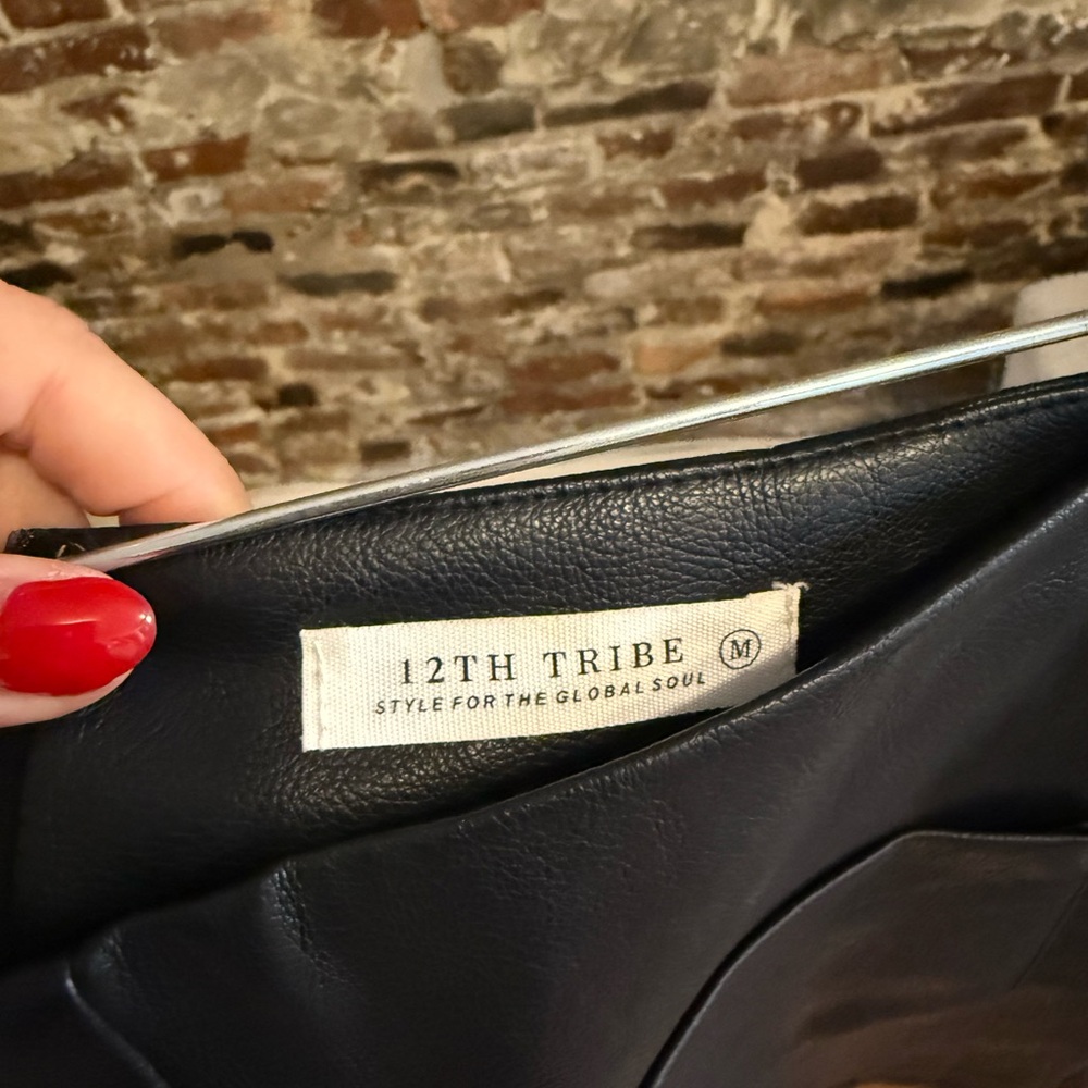 12th Tribe Black Lace-Up High Waist Leather Shorts - Picture 4 of 4